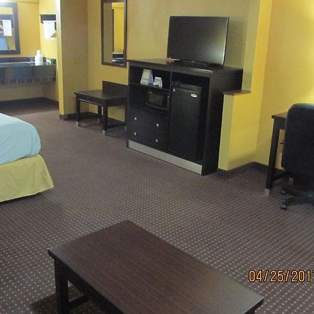 Americas Best Value Inn Byram Екстериор снимка