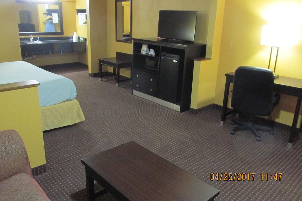 Americas Best Value Inn Byram Екстериор снимка