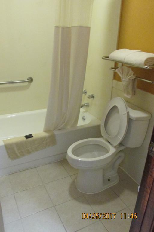 Americas Best Value Inn Byram Екстериор снимка
